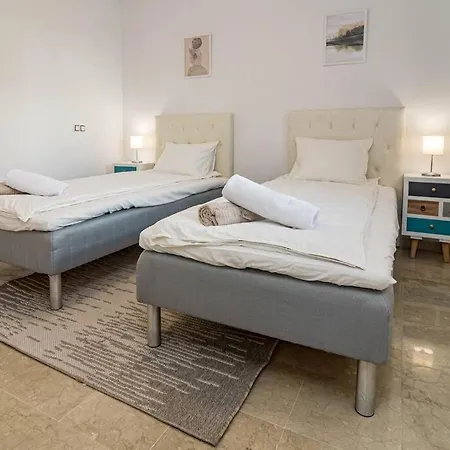 Stunning 2 Bedroom In Aloha Royal Rdr345 Apartment Marbella