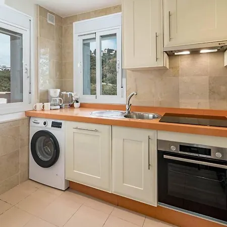 Stunning 2 Bedroom In Aloha Royal Rdr345 Apartment
