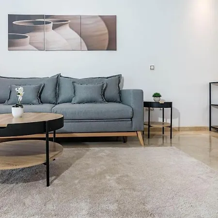 Stunning 2 Bedroom In Aloha Royal Rdr345 *